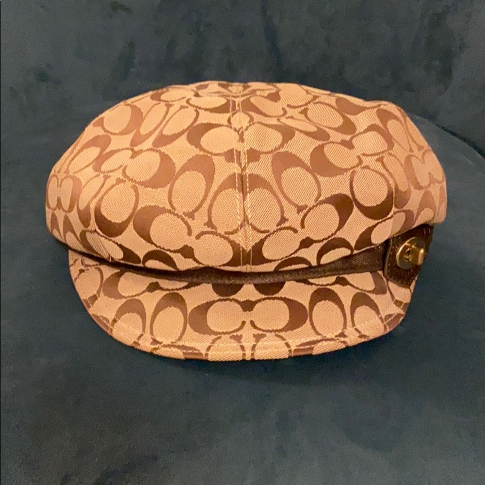 Coach signature Khaki fiddle hat, New.